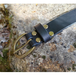 Ceinture en cuir noir véritable avec conchos